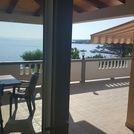 Apartmani Slavica ラブ エクステリア 写真