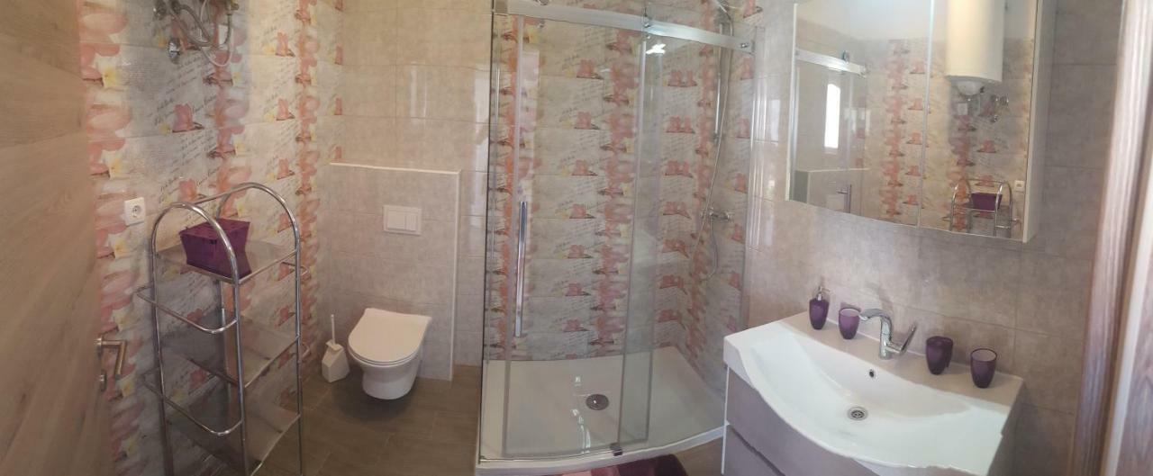 Apartmani Slavica ラブ エクステリア 写真