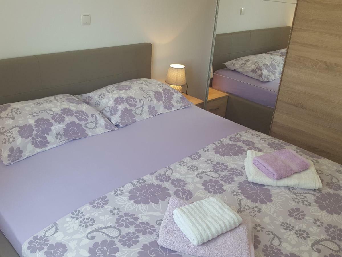 Apartmani Slavica ラブ エクステリア 写真