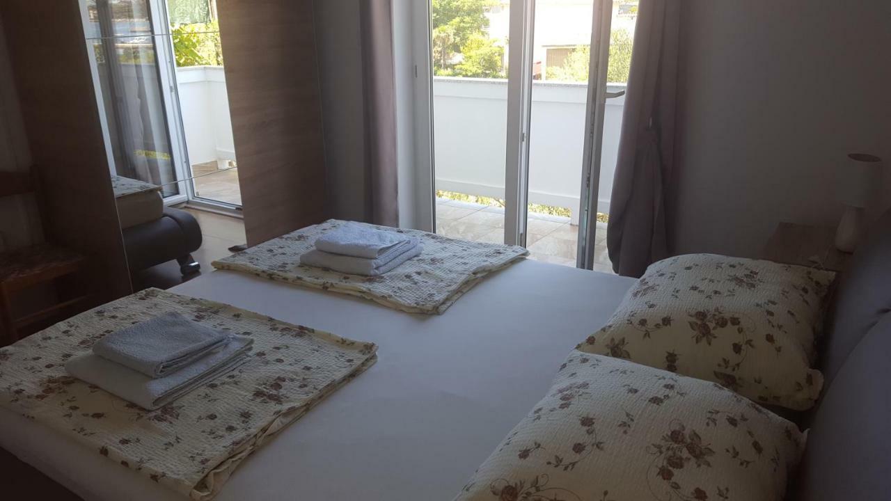 Apartmani Slavica ラブ エクステリア 写真