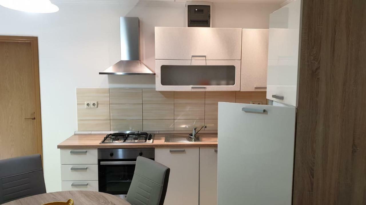 Apartmani Slavica ラブ エクステリア 写真